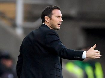 Chelsea akan memulai pembicaraan Lampard