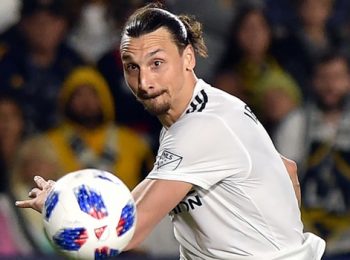 Ibrahimovic: Kami akan membuat San Siro melompat lagi