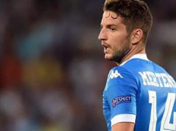 Mertens akhirnya berkomitmen ke Napoli, mendapat kontrak dua tahun