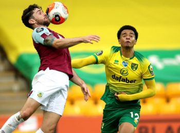 Pemain Norwich Jamal Lewis menjadi target untuk ditransfer Liverpool