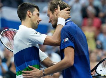 Medvedev Kalahkan Djokovic Untuk Memenangkan Grand Slam Pertamanya